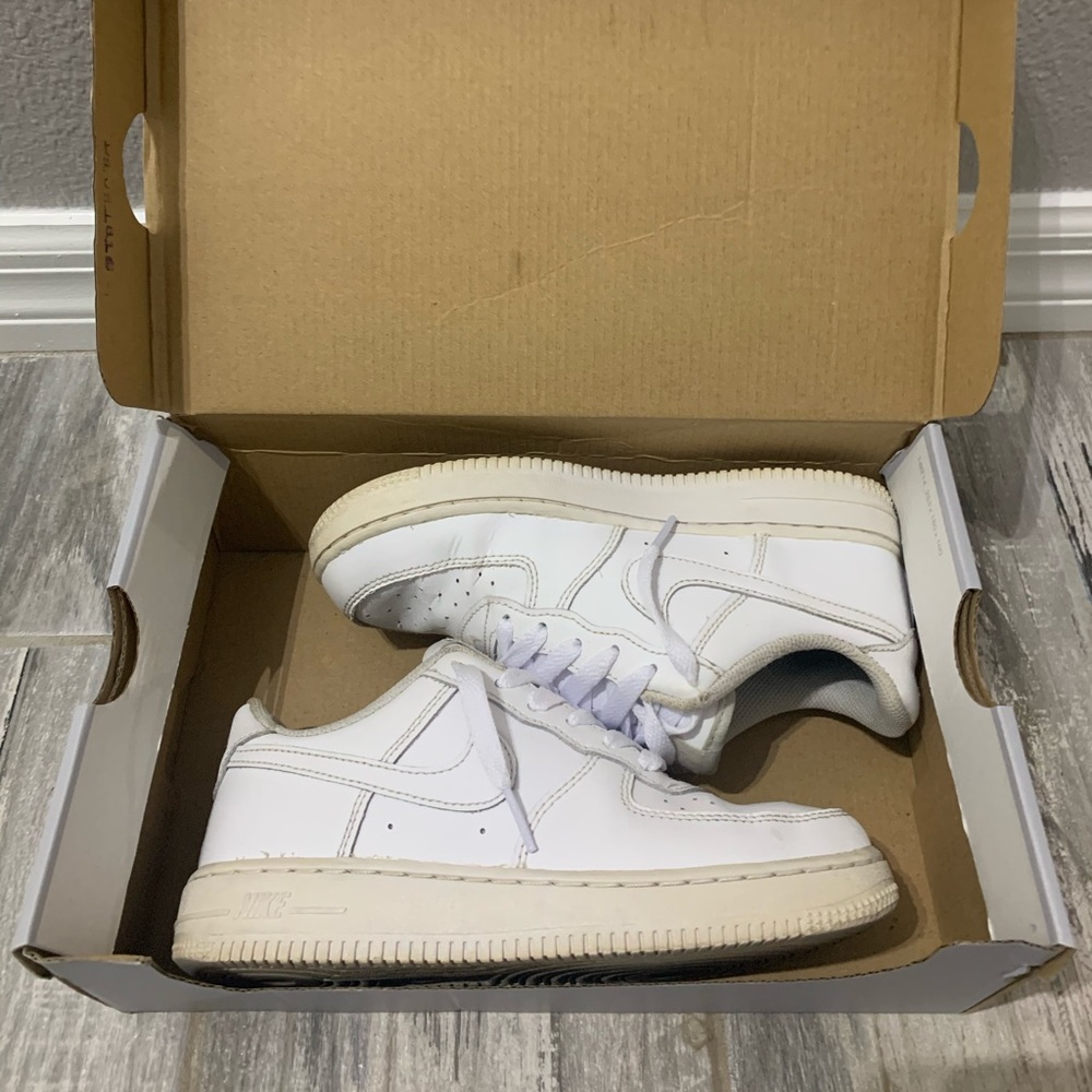 Kids Nike Air Forces 1